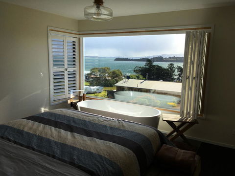 Couples Getaway On Bruny Island - Dentist Find 29