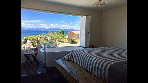 Couples Getaway On Bruny Island - Dentist Find 12
