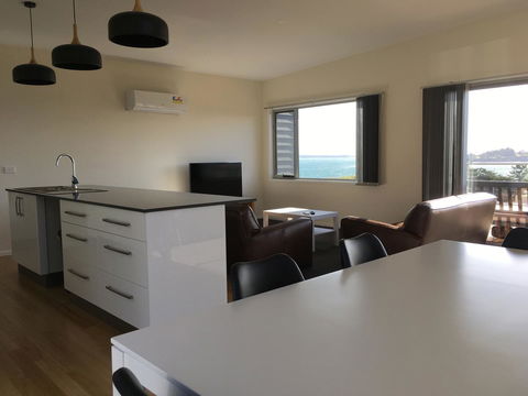 Couples Getaway On Bruny Island - Dentist Find 31
