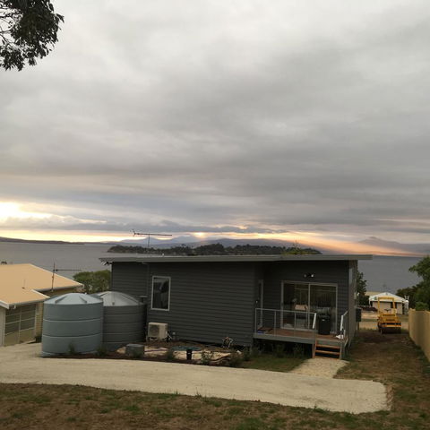 Couples Getaway On Bruny Island - Dentist Find 8