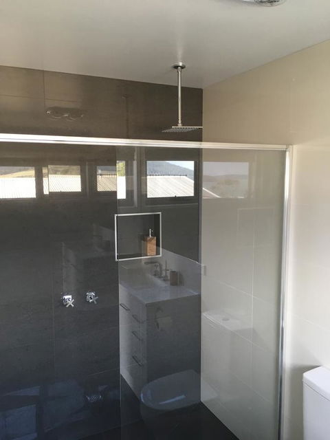 Couples Getaway On Bruny Island - Dentist Find 24