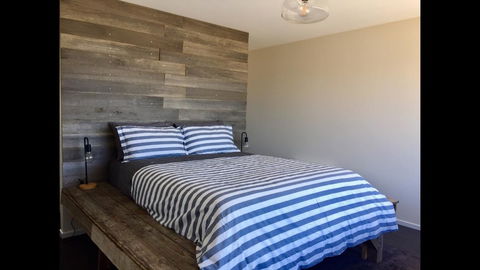 Couples Getaway On Bruny Island - Dentist Find 10