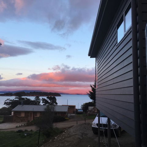 Couples Getaway On Bruny Island - Dentist Find 3