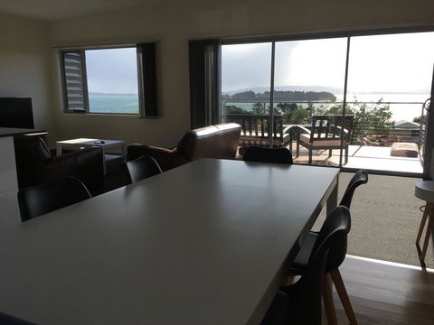 Couples Getaway On Bruny Island - Dentist Find 30