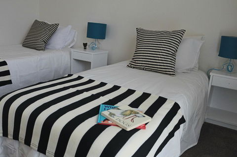 Sisters Beach Paradise - Dentist Find 3