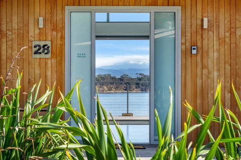 Sunset Bay Escape - Dentist Find 30
