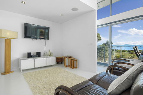 Sunset Bay Escape - Dentist Find 18
