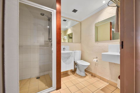 Balmoral On York - Dentist Find 18