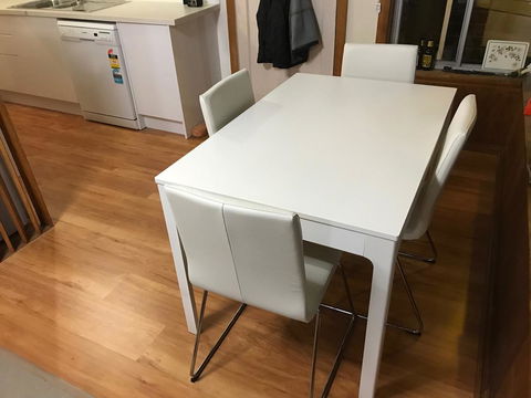 Summertime Cottage - Dentist Find 1