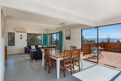 Southern Beaches Holiday House - Dentists Australia 27