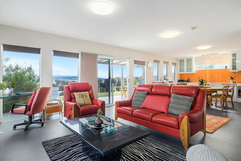 Manfield Seaside Bruny Island - Dentist Find 4