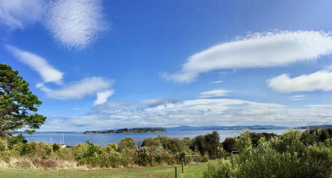 Manfield Seaside Bruny Island - Dentist Find 33