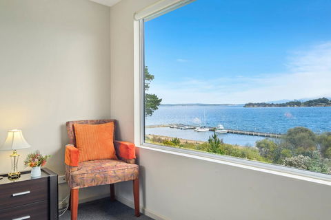 Manfield Seaside Bruny Island - Dentist Find 2