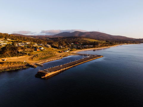 Manfield Seaside Bruny Island - Dentist Find 23