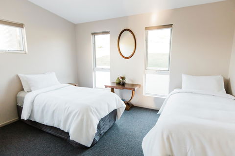 Manfield Seaside Bruny Island - Dentist Find 28