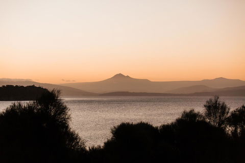 Manfield Seaside Bruny Island - Dentist Find 30