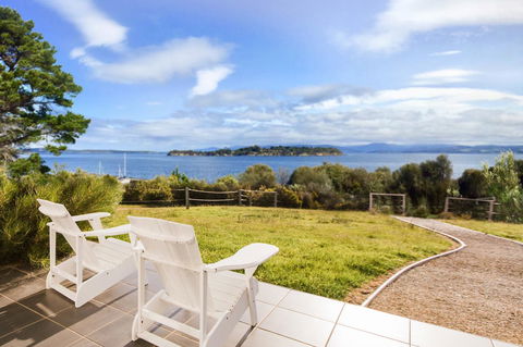 Manfield Seaside Bruny Island - Dentist Find 21