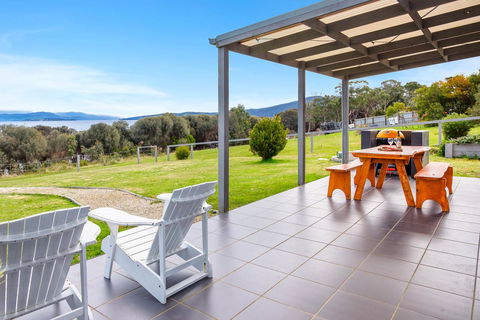 Manfield Seaside Bruny Island - Dentist Find 9