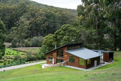 Adventure Bay Retreat Bruny Island - Dentist Find 23