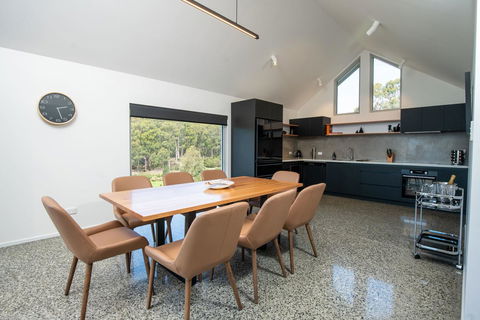 Adventure Bay Retreat Bruny Island - Dentist Find 28