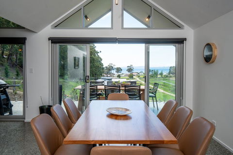 Adventure Bay Retreat Bruny Island - Dentist Find 26
