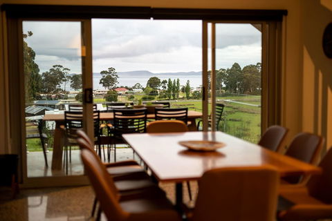 Adventure Bay Retreat Bruny Island - Dentist Find 41
