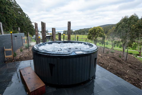 Adventure Bay Retreat Bruny Island - Dentist Find 27
