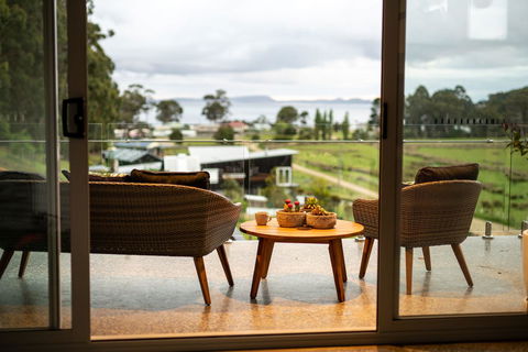 Adventure Bay Retreat Bruny Island - Dentist Find 42