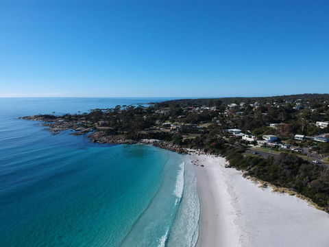 Sea Eagle Cottage - Dentist Find 13