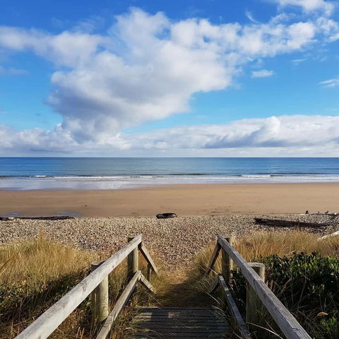 Amare Beachside Luxury - Dentists Australia 1