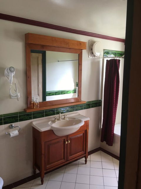 Kerrellie Cottages - Dentists Australia 18