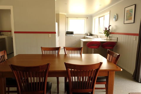 The Crays Accommodation - Dentists Australia 12