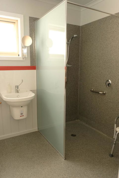 The Crays Accommodation - Dentists Australia 18