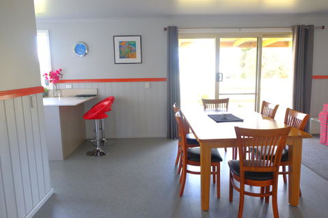 The Crays Accommodation - Dentists Australia 5