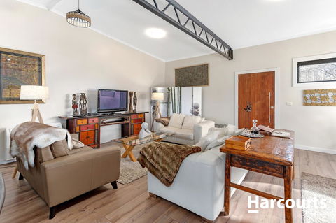 The WeareHouse In Deloraine - Dentist Find 15
