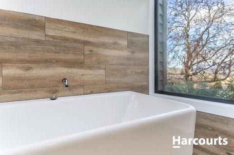The WeareHouse In Deloraine - Dentist Find 18