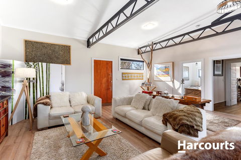 The WeareHouse In Deloraine - Dentist Find 13