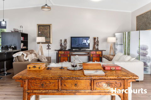The WeareHouse In Deloraine - Dentist Find 16