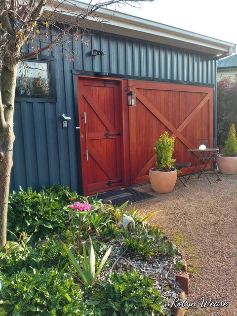 The WeareHouse In Deloraine - Dentist Find 0