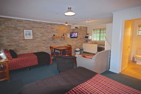 Port Arthur Villas - Dentist Find 2