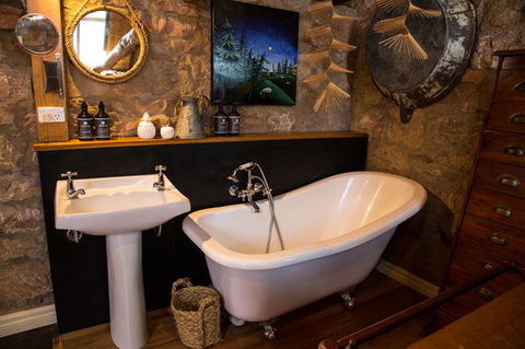 Twamley Farm - Dentists Australia 11