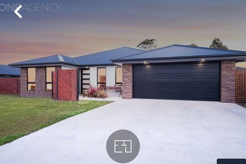 Euphoria House - Dentist Find 16