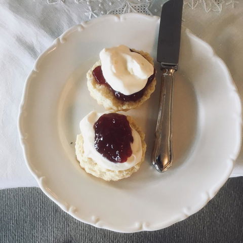 House On The Hill Bed And Breakfast - Dentists Australia 6