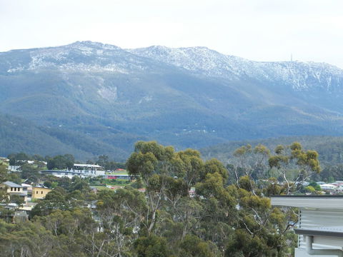 Hobart Villa - Dentist Find 15