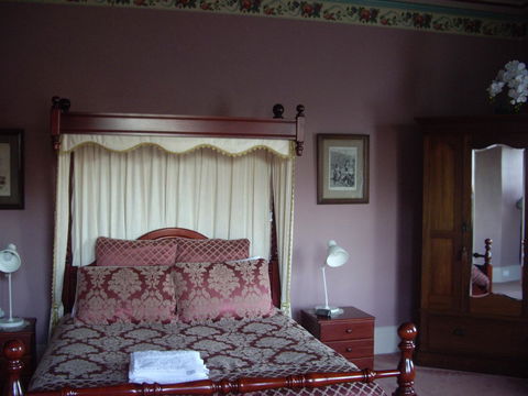 Lucinda B&B - Dentist Find 18
