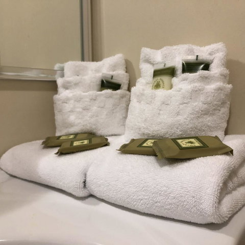 Corinna Wilderness Experience - Dentist Find 28