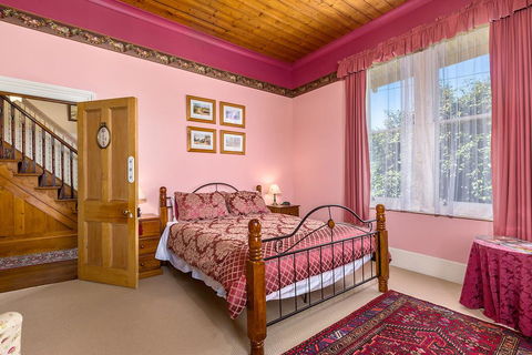 Cambridge House Bed & Breakfast - Dentist Find 5