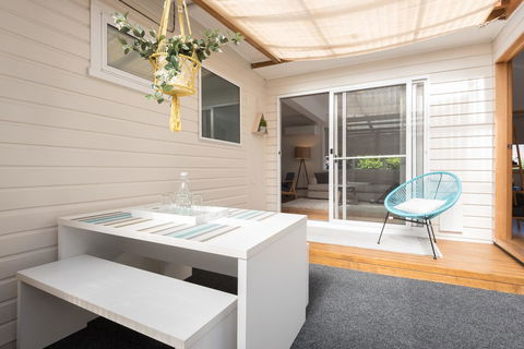 Penguin Beach House - Dentist Find 15