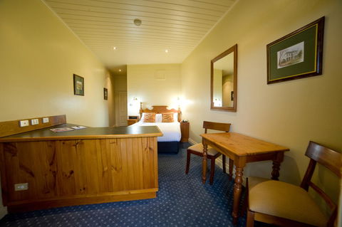 Strahan Village - Dentists Australia 32