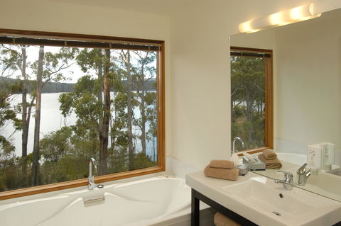 Stewarts Bay Lodge - Dentist Find 28